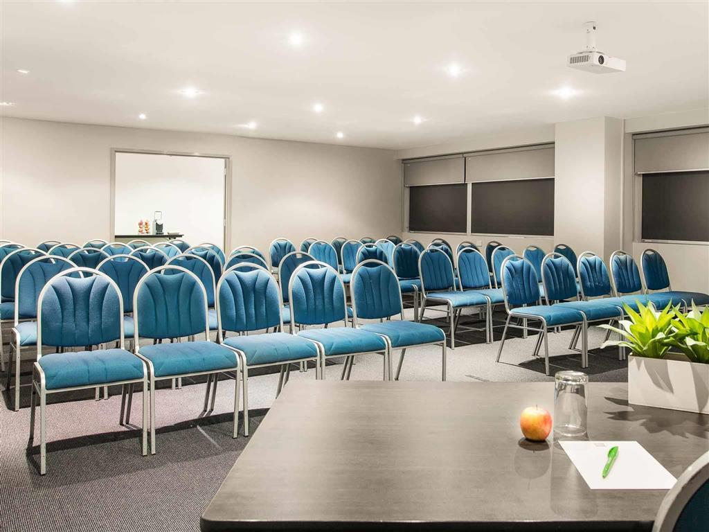Hotel Indigo Brisbane City Centre, An Ihg Hotel Exterior photo Meeting room at the hotel