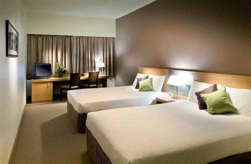 Hotel Indigo Brisbane City Centre, An Ihg Hotel Exterior photo A typical room at the hotel
